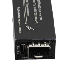 Mini Convertisseur Discreet Lan 1 port 10/100/1000 RJ45 vers 1 port SFP alim usb Discreet Lan ELEMENTS ACTIFS DISCREET LAN 36...
