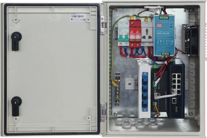 Armoire réseau PoE et fibre optique Fibreos