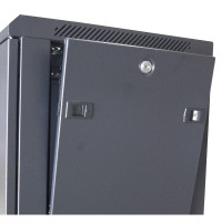 Coffret 19  22 U 600 X 600 (H x L x P) - NOIR RAL 9004 Pose au Sol possible