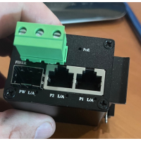 Micro mini convertisseur 2 ports 10/100/1000 PoE 1 port sfp alim 230 intégrée