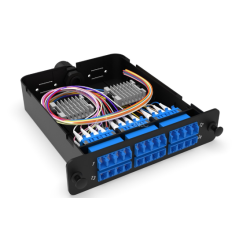 LGX Cassette d’épissure LC 24FO OS2 chargé 24x pigtails LC/UPC NEXCONEC